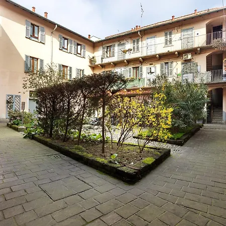 Apartament Casa Express Tra E Milano *